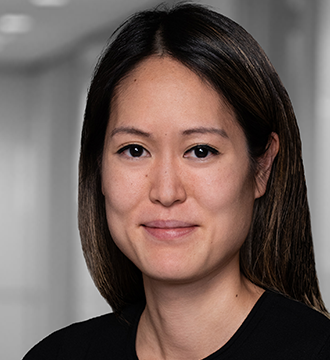 Christina Lee Headshot